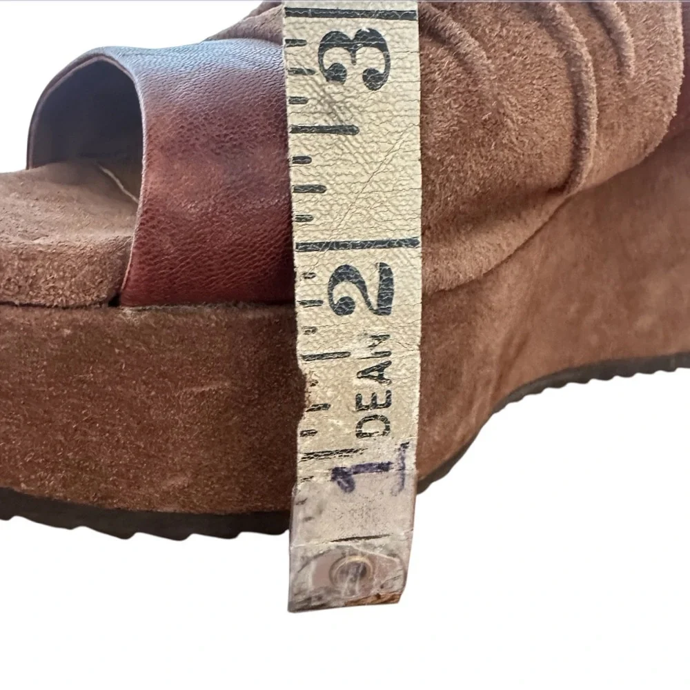 Trask Shari Suede Slingback Wedge Sandals Teak Brown Size 7